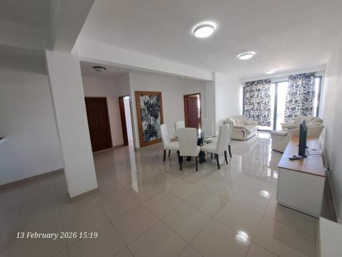 Beau Bassin - Rose Hill Apartment | 3 Bedroom Apartment 1min walk metro station
