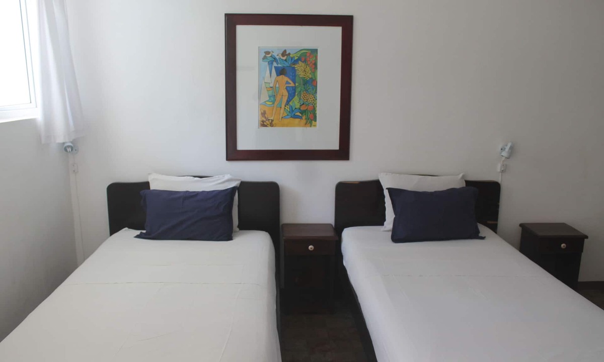 Grand-Baie Hotel | Auberge Miko