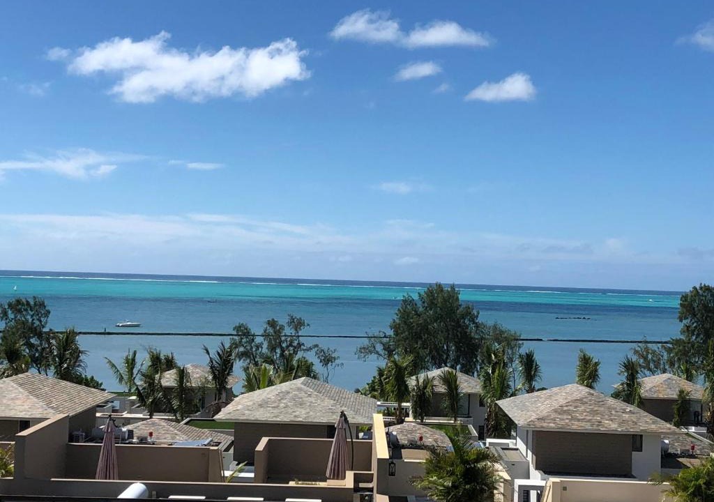 Roches Noires Apartment | Azuri Appartement De Luxe & Pool