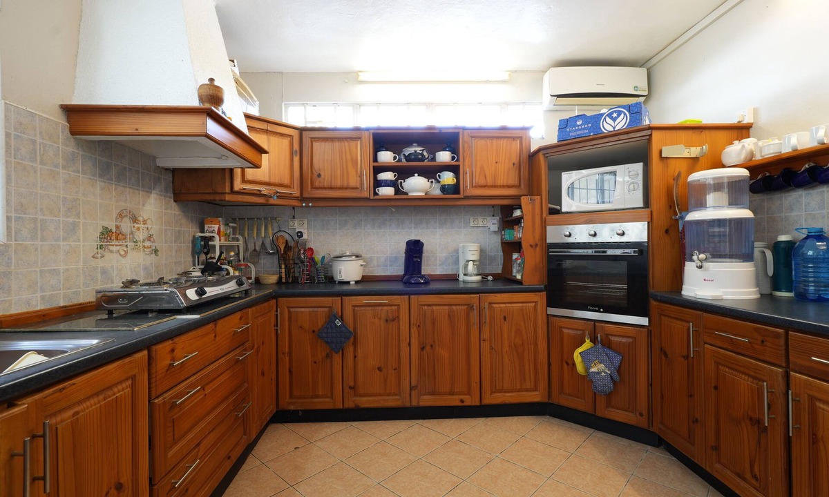 Pointe D'esny House | Charming 3-bedroom house in serene Pointe d'Esny with AC