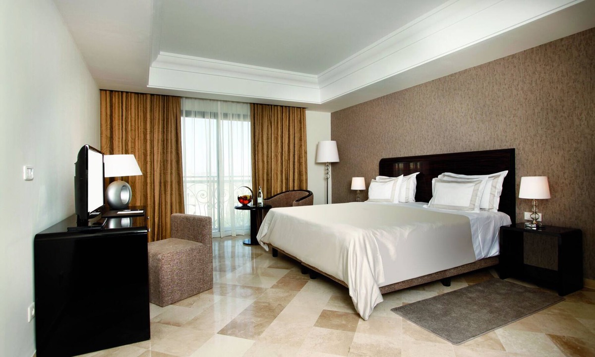 Les Berges du Lac Hotel | Concorde Paris