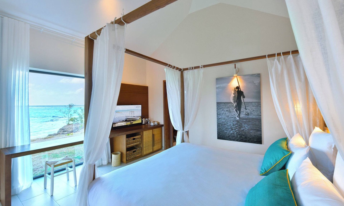 Coromandel Hotel | Constance Tekoma. Rodrigues