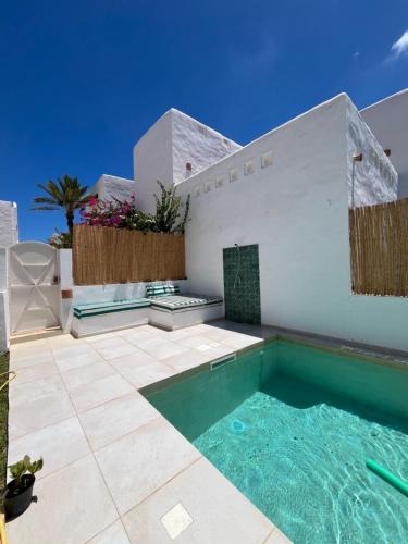Aghir Villa | Dar Lisa - Charming authentic beachfront villa