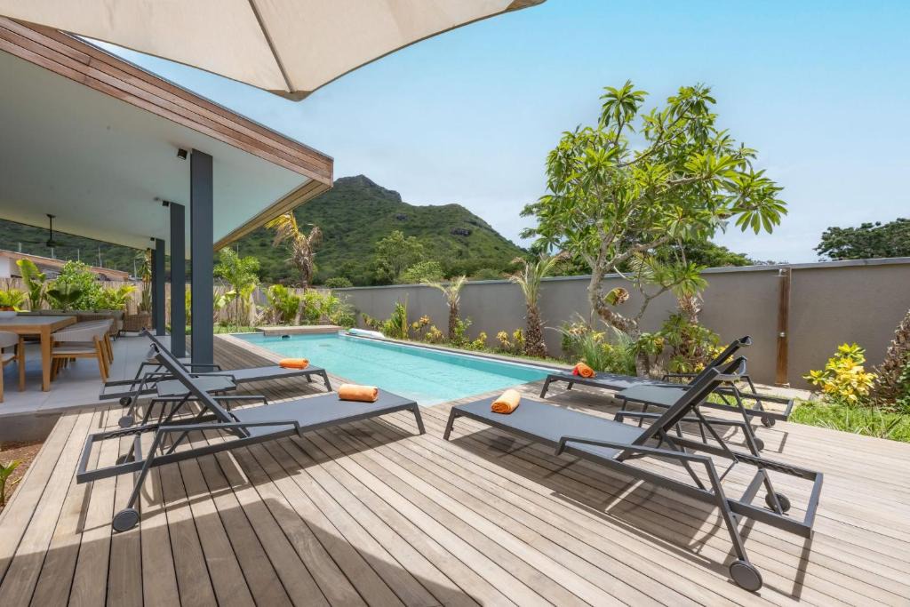 Tamarin Villa | Eko Savannah by MJ Holidays