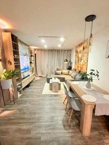 Pointe Aux Sables House | Fairyland room