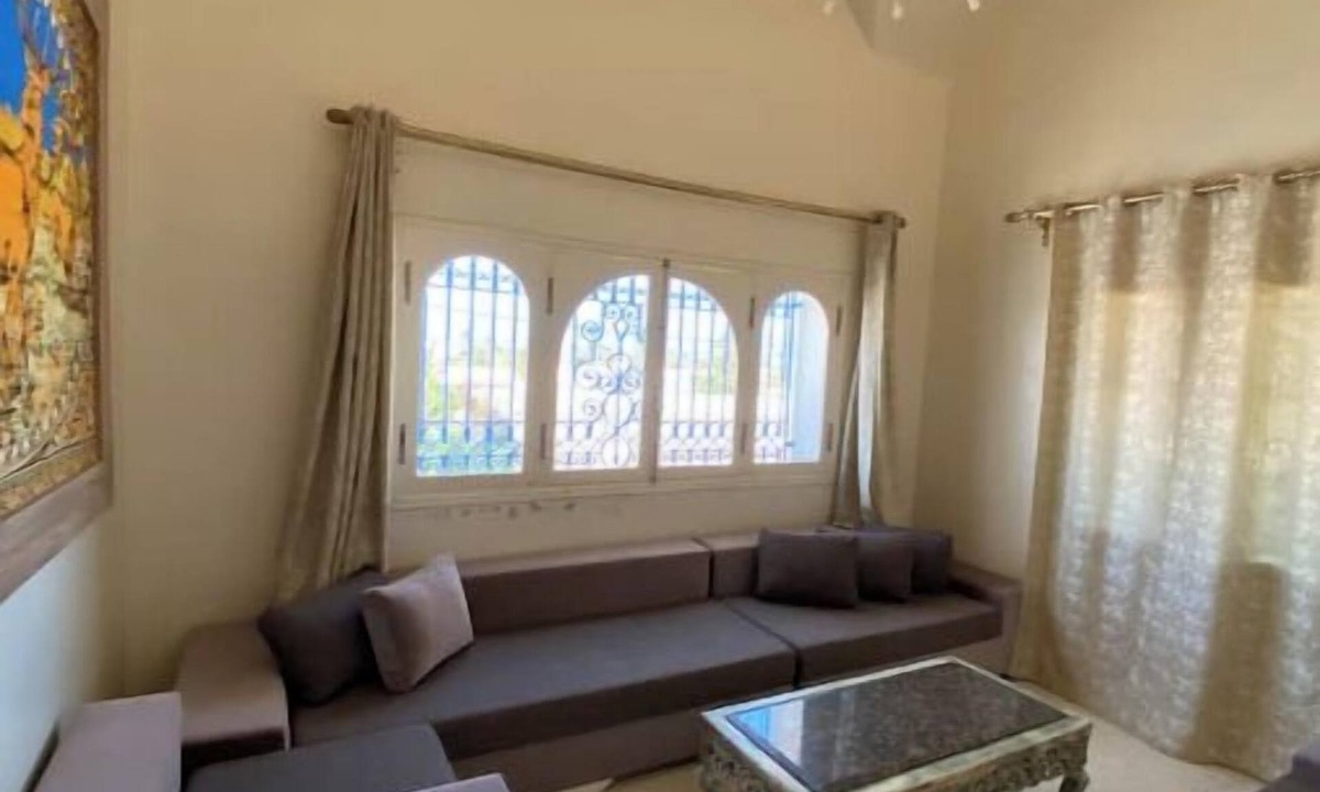 Sedghiane Villa | First-floor house with sea view