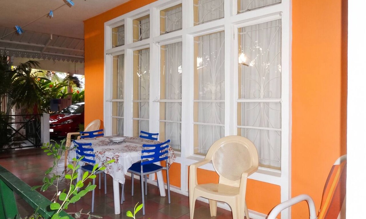 Flic-en-Flac Apartment | Homerez - Apartment in Flic en Flac