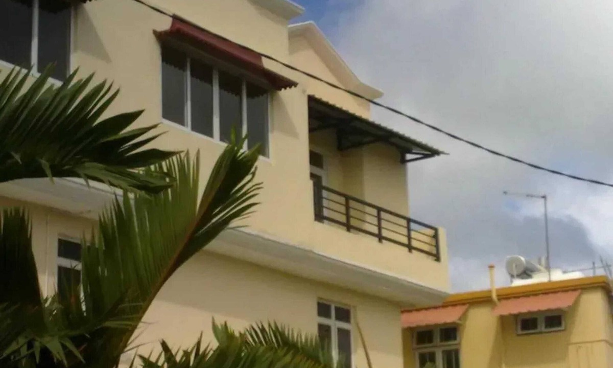 Grand-Baie Apartment | Homerez - Charming Apartment in Grand Baie with Pool