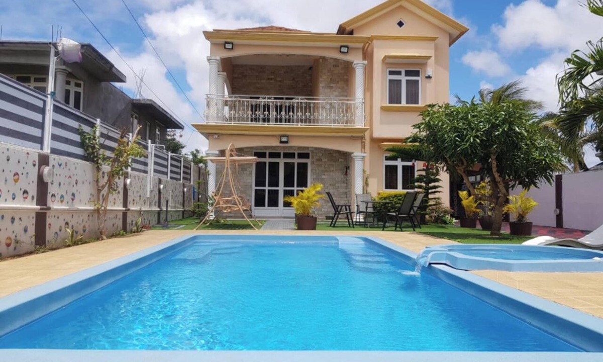 Pereybere Villa | Homerez - Villa in Pereybere