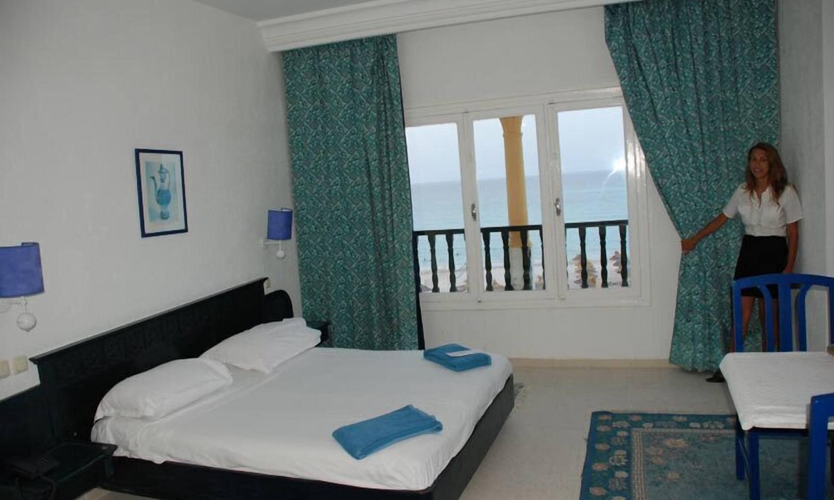 Hiboun Hotel | Hotel Topkapi Beach