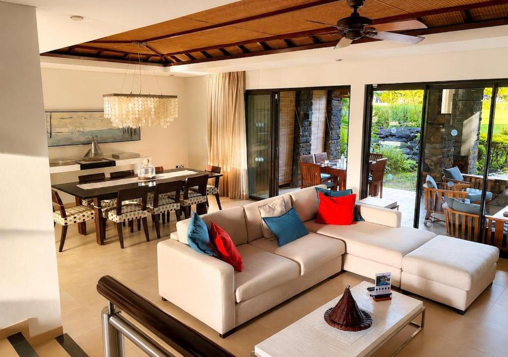 Grand River South East Apartment | L'Adamante Anahita - Beach access and on the Golf course