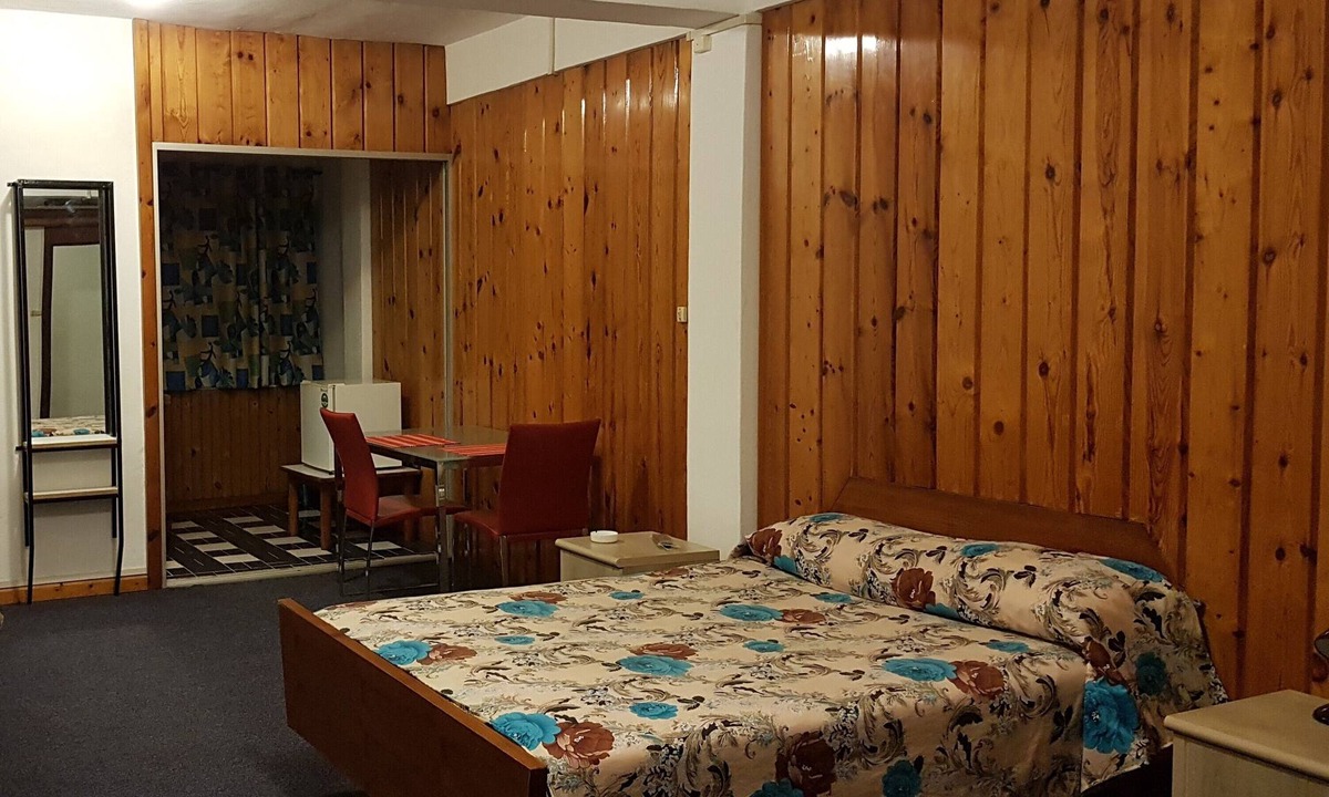 Quatre Bornes Hostel | LE GAVNOR-RITTOO COMPLEX