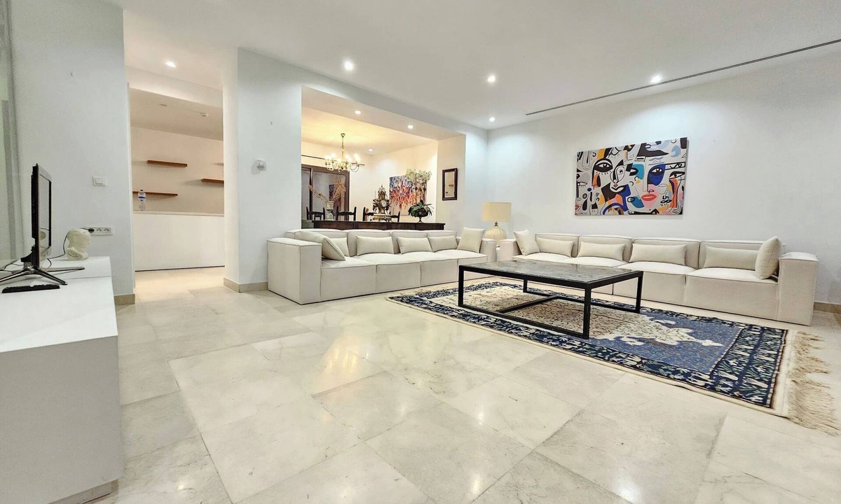 Sidi Daoud Villa | Luxurious 7-Bedroom Villa in La Marsa, Tunisia - Modern Comfort & Elegance