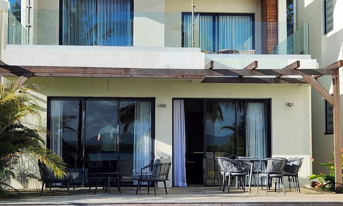 Poste de Flacq Villa | Magnificient Villa on the lagoon w/private pool
