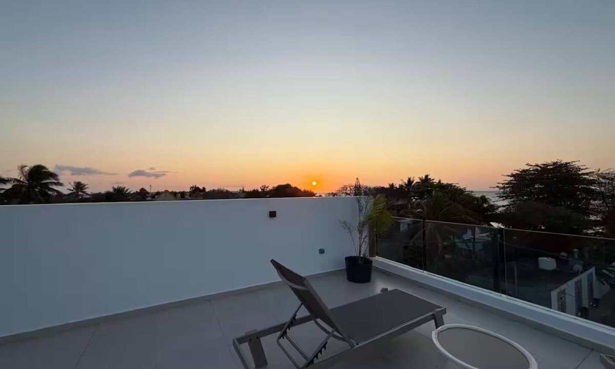 Pointe aux Biches Apartment | Marvelous 3-bedroom Oceanview Penthouse at Trou aux Biches