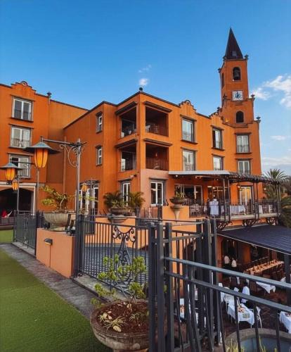 Port Chambly Villa | Port Chambly Waterside Villa