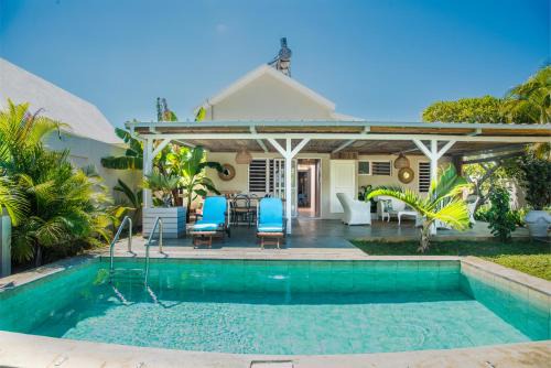 Grand Gaube Villa | Quaint tropical villa with pool in Grand Gaube