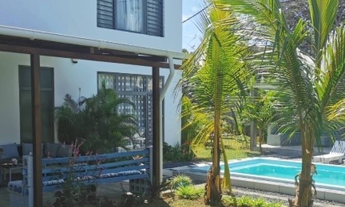 Roches Noires Villa | Serene 3-Bedroom Villa with Private Pool in Roches Noires