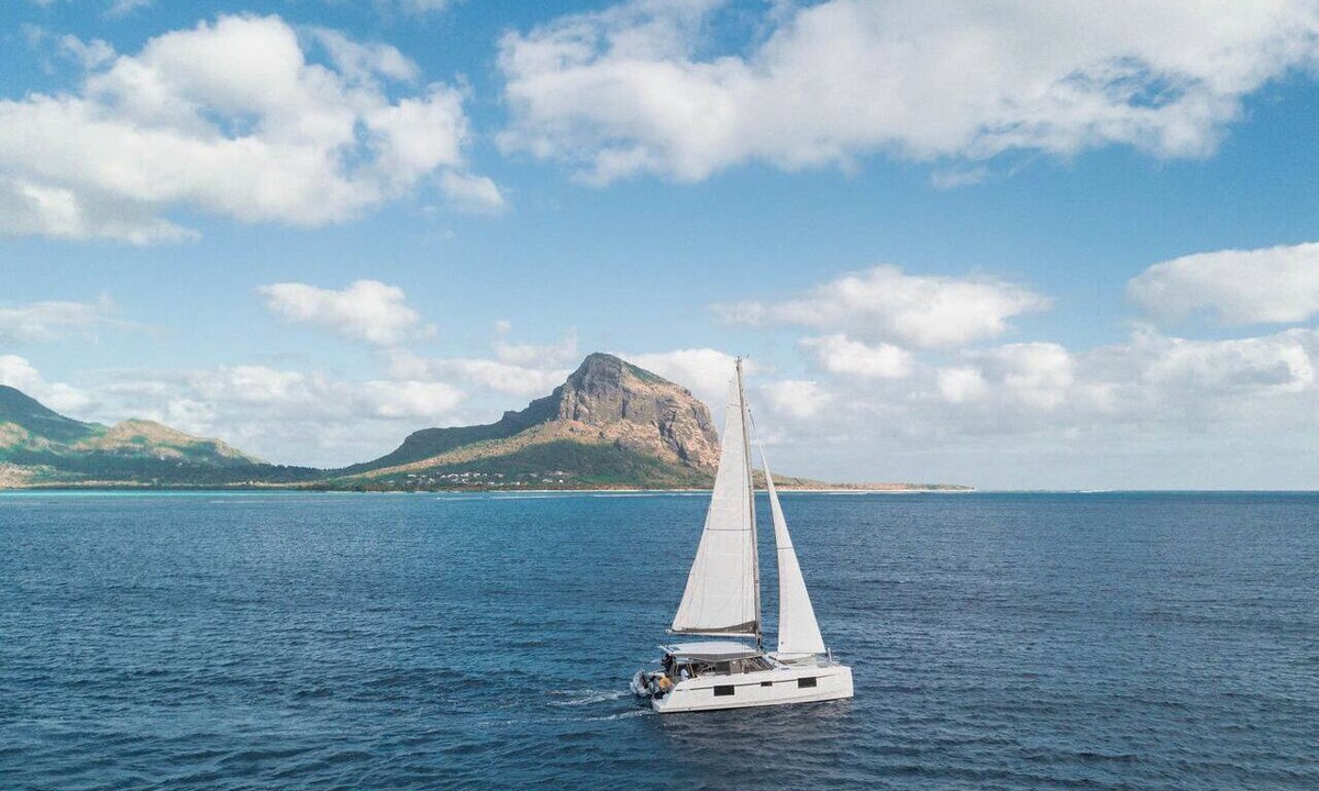 Black River Boat Rental | Sun-Kissed Sailing Adventure in Distrito Riviere Noire, Mauritius