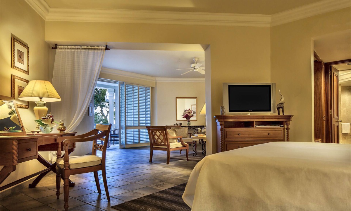 Quatre Cocos Hotel | The Residence Mauritius