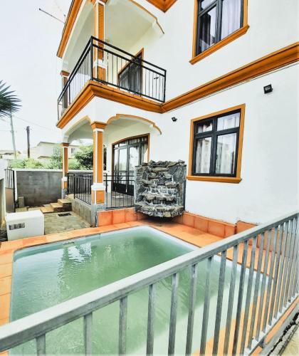 Port Louis House | Vacation House with Private Pool