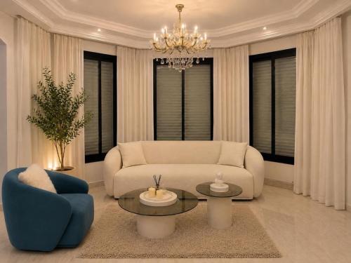 Beni Khiar Villa | Villa with 2 pools, 2 lounges, and 6 suites on the beach