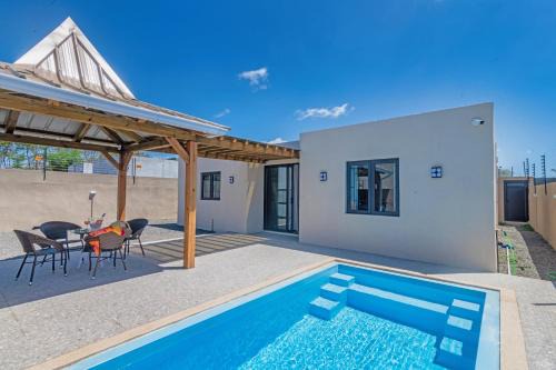 Grand-Baie Villa | Yesh Villa by Oceanaxe Holidays