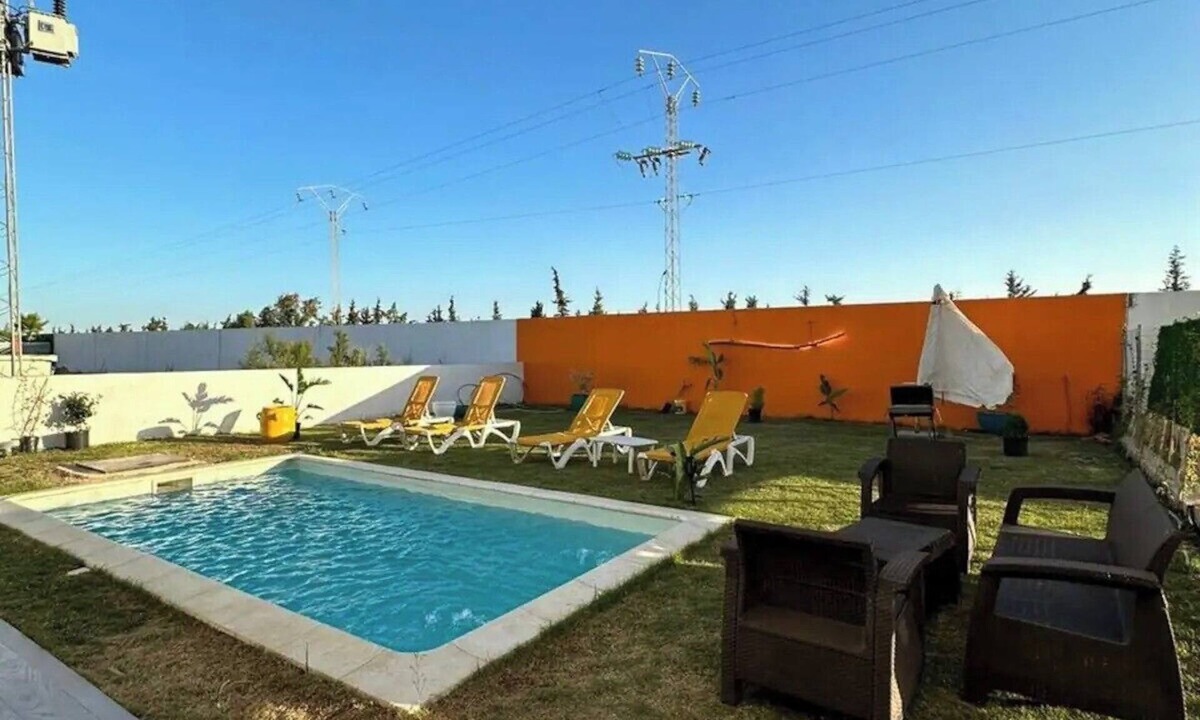 Cebalat Villa | Your Oasis of Tranquility - West Gammarth