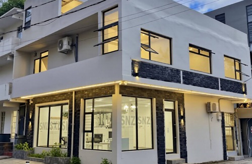 Les Salines Apartment | 2-bedroom apartment in the heart of Port Louis-Walk to everything