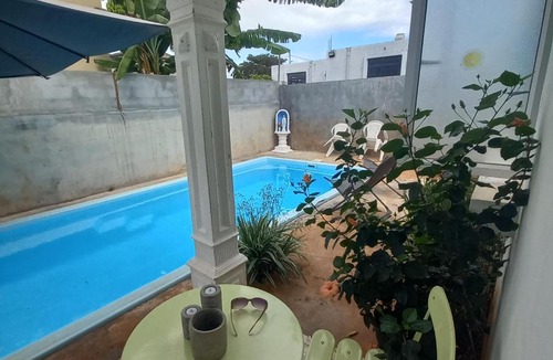 Port Louis Apartment | Appart de tourisme piscine climes LELAHEL Pointe aux sables