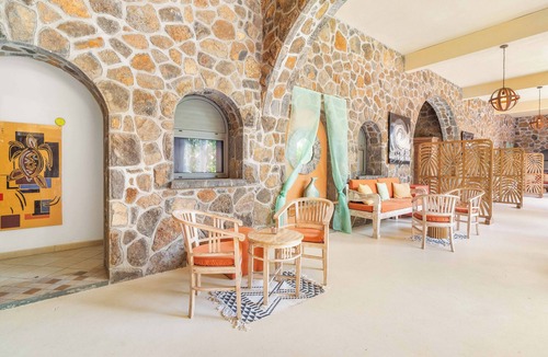 Cap Malheureux Hotel | Aroma Plaza Boutique Hotel