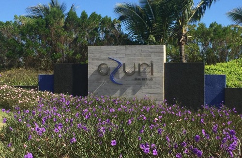Roches Noires Apartment | Azuri Appartement De Luxe & Pool