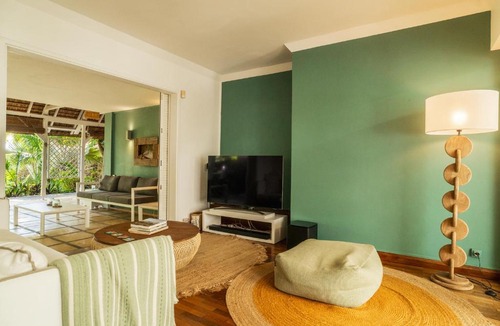 Cap Malheureux Villa | Beachfront villa with direct beach access