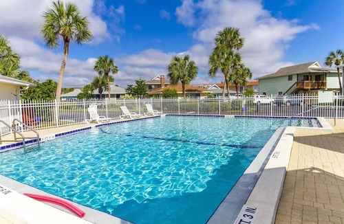 Surfcrest Village House | Beachside, 500 steps toes in sand, Pool, Family Friendly, Spring Break Paradise