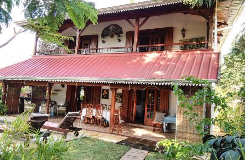 Pereybere Villa | Beautiful Villa with Pool and Amazing Garden