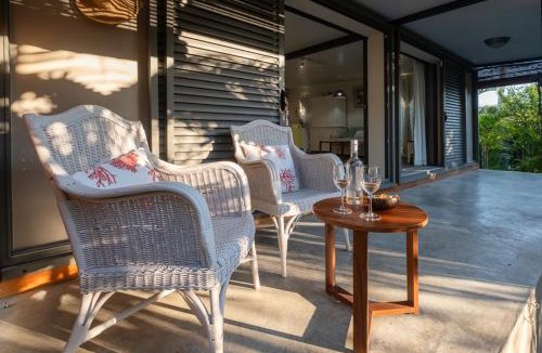 La Mivoie House | Blue Zebra - Le Jardin d'Antoinette