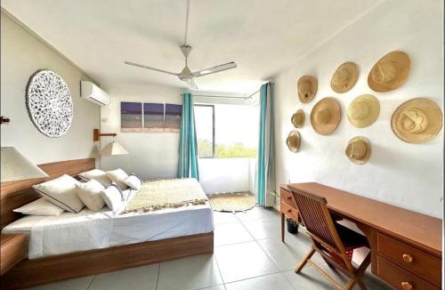 La Mivoie Apartment | Blue Zebra - Seaview Sunset Apartment 1