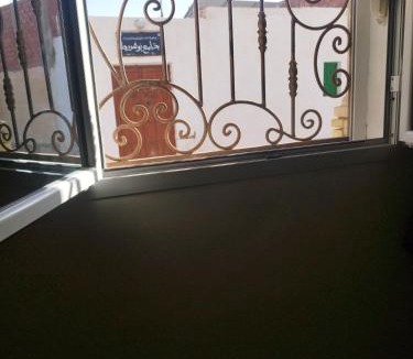 Nefta House | Bright 1BR Oasis Stay, Calm Area Nefta