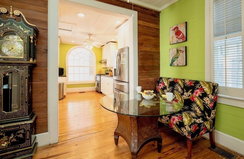 Old Town House | *CASA VICTORIA @ OLD TOWN* Home & Pool + Last Key White Glove Service.