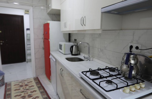 Kadikoy Apartment | Comfortable 3-bedroom, 1-living room apartment in the city center of Kadıköy