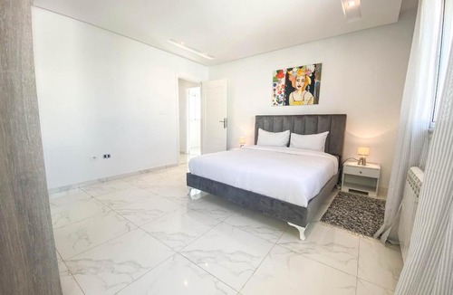 La Marsa Apartment | Cosy Apartment in La Marsa - 2 bed 1 Bath