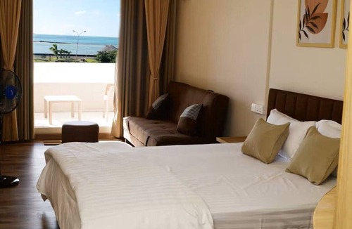 Mahebourg Apartment | Cozy 1-bedroom apartment in peaceful Mahebourg with AC