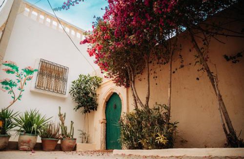 Erriadh Apartment | Dar Dada Djerba: Maison traditionnelle Houch