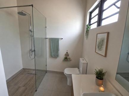 Black River House | Domaine de Palmyre Wildlife, Mountains & Tranquility