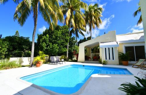 Blue Bay House | Elegant villa Blue Bay