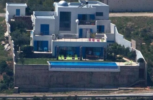 Tabarka House | First-line guest house breathtaking view