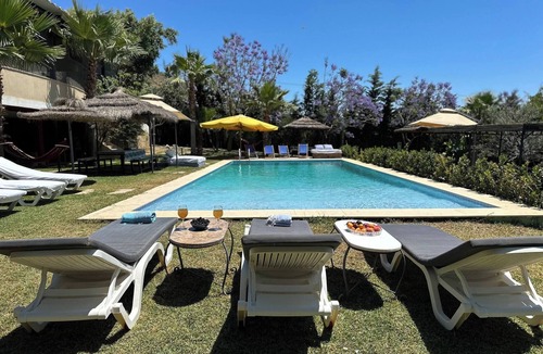 Ghar El Melh House | Grotte de Sel Private pool