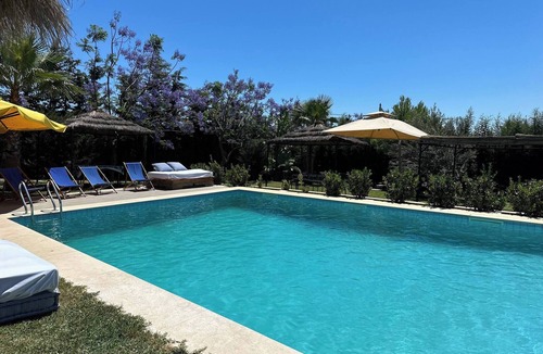 Ghar El Melh House | Grotte de Sel Private pool