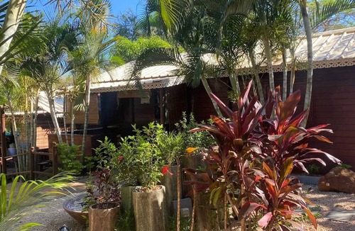 Albion House | Homerez - House in Albion