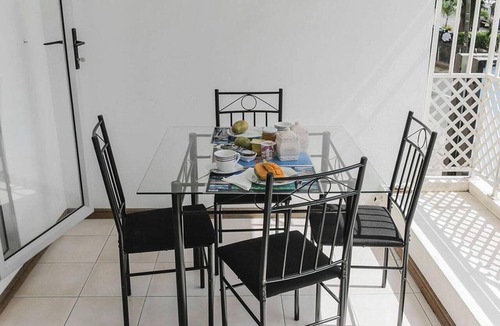 Wolmar Apartment | Homerez - Seaview Apt Flic en Flac